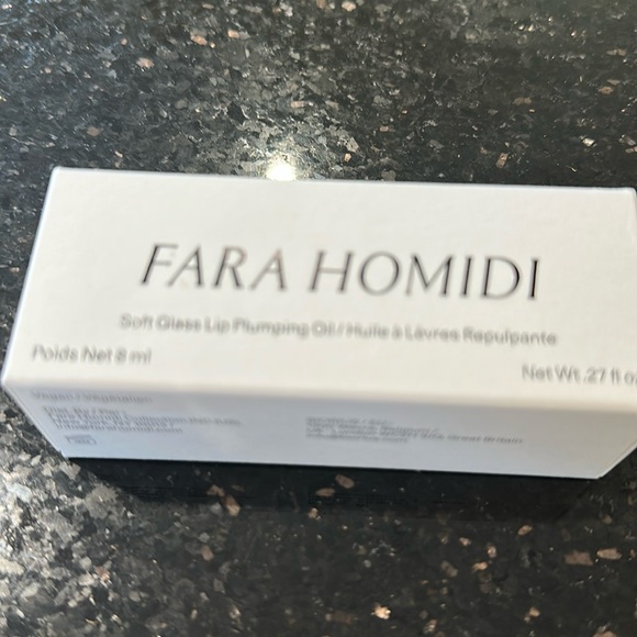 Fara Homidi Soft Glass Lip Plumping Oil - Picture 2 of 4